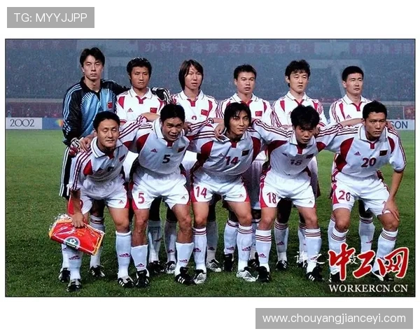 当今全球最受瞩目的100位足球明星及其精彩瞬间回顾