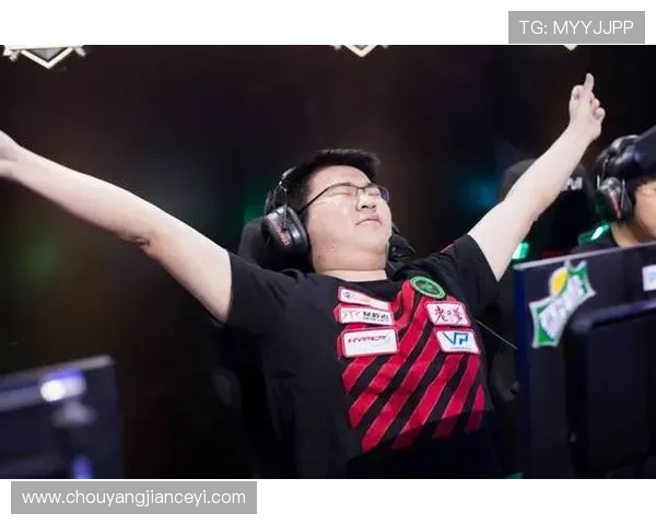 绝地求生足球明星套装全新上线尽享激情与荣耀的完美结合